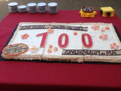 Die Geburtstagstorte zum 100. Jubiläum