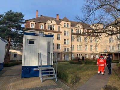 Innerhalb kürzester Zeit errichtete das DRK eine Isolierstation.