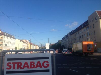 Der Haltestellenumbau an der Müggelheimer Straße ist inzwischen beendet. Hier quälten sich viele lang.